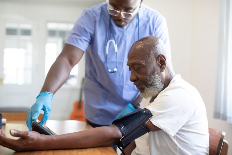 Essential Home Healthcare Tips for Family Caregivers